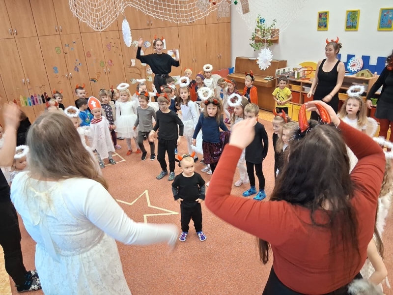 MIKULÁŠSKÁ NADÍLKA MŠ KORÁLKY