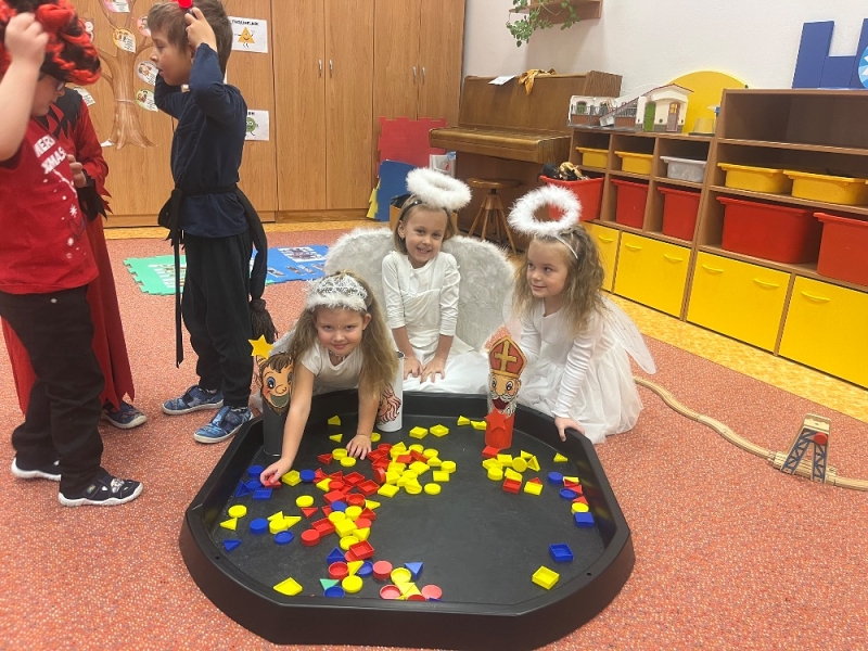 Žluťásci-Mikuláš už zvoní, cinká