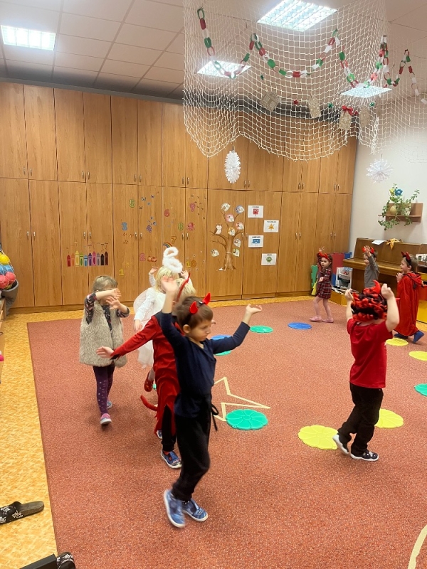 Žluťásci-Mikuláš už zvoní, cinká