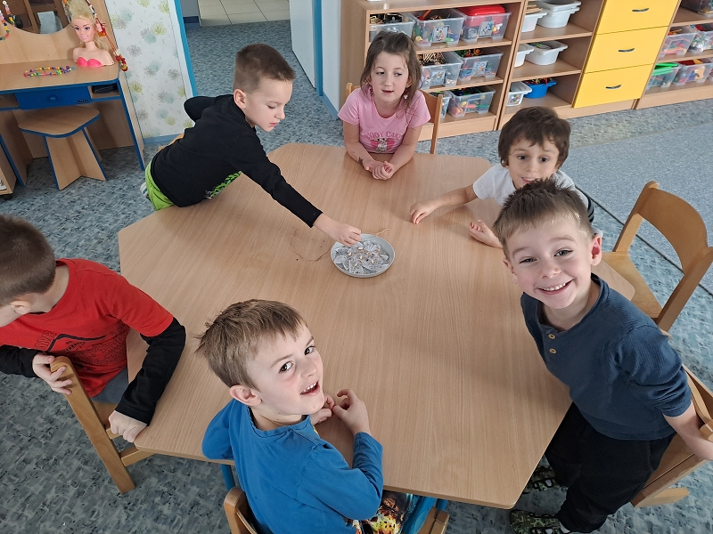 Když mrazíci příjdou a vrabčák hubuje- Modrásci