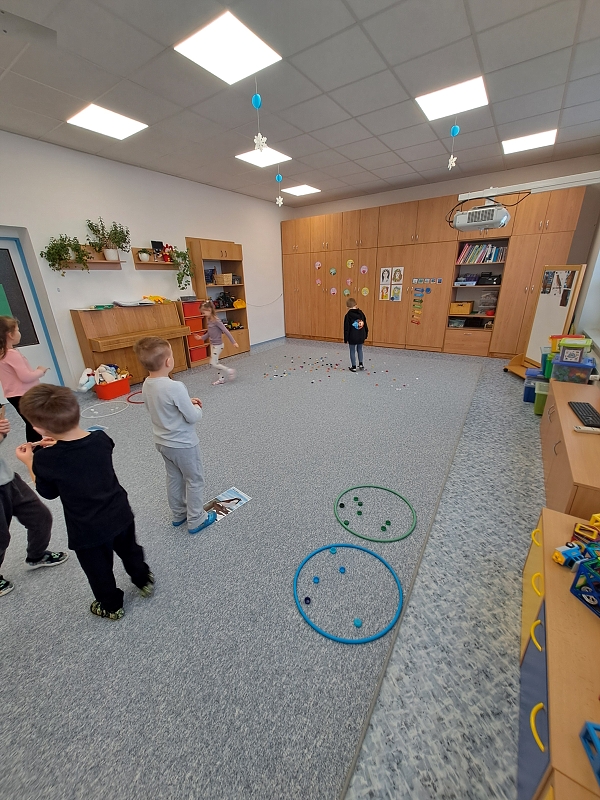 Když mrazíci příjdou a vrabčák hubuje- Modrásci