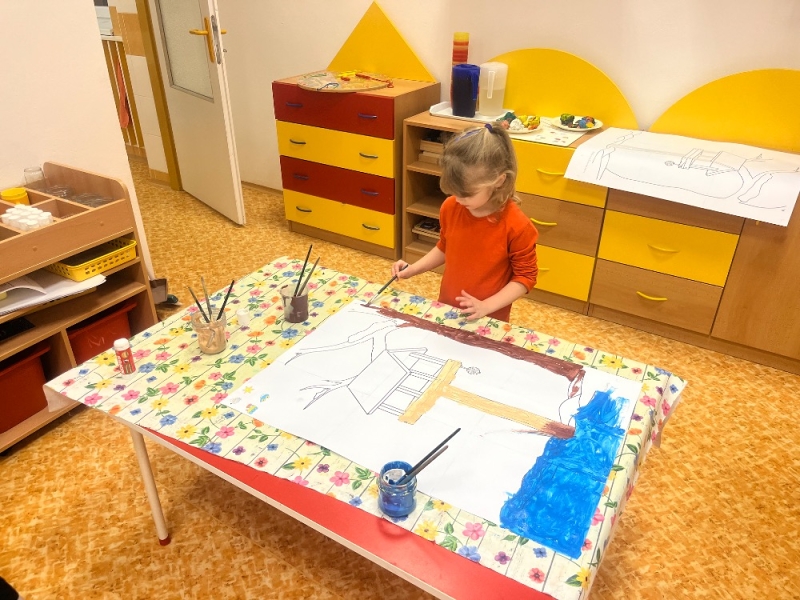 Žluťásci - Ptáčci v krmítku