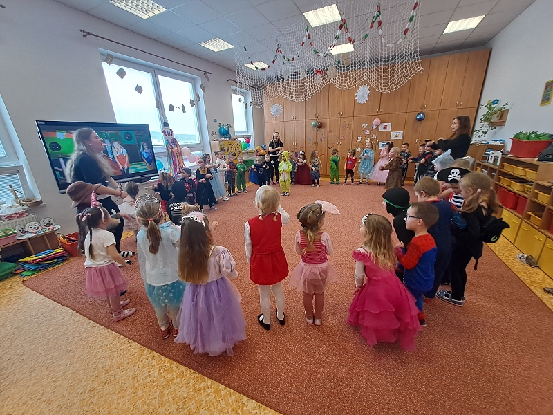 Karneval v Modrásku