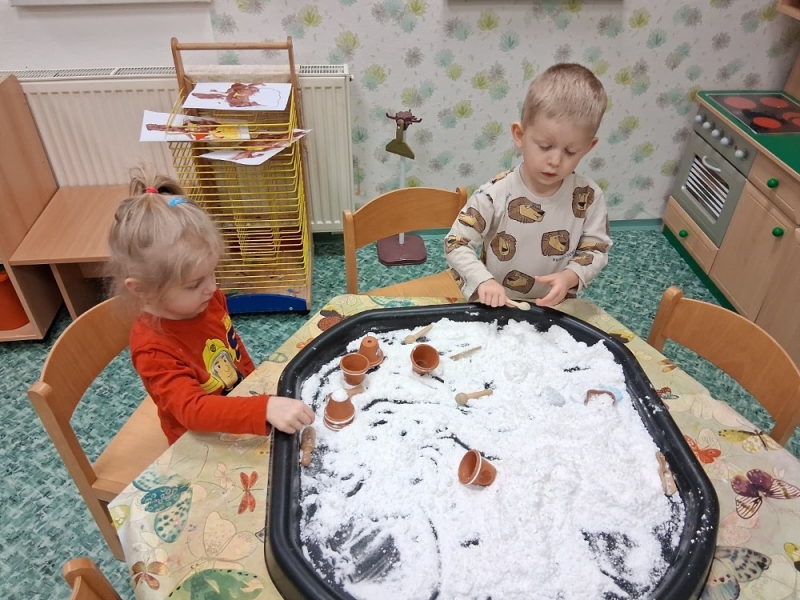 Zeleňásci - Huboval vrabčák na zimu