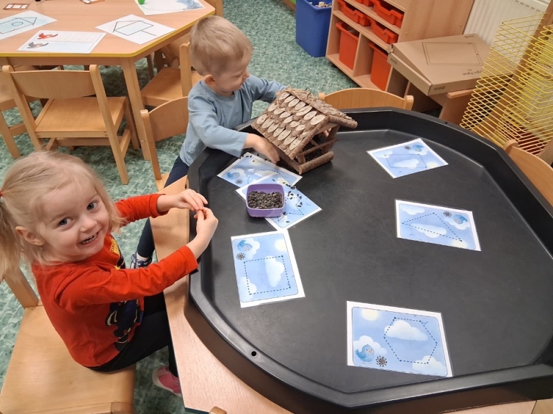 Zeleňásci - Huboval vrabčák na zimu