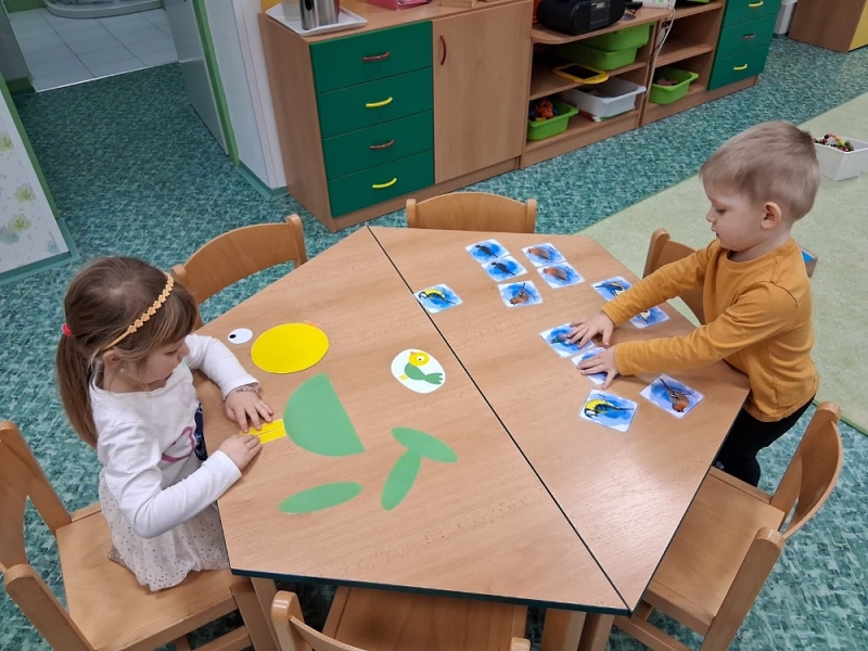 Zeleňásci - Huboval vrabčák na zimu