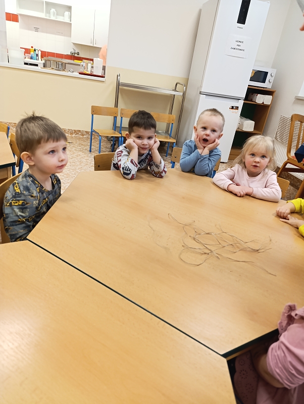 Zeleňásci - Huboval vrabčák na zimu