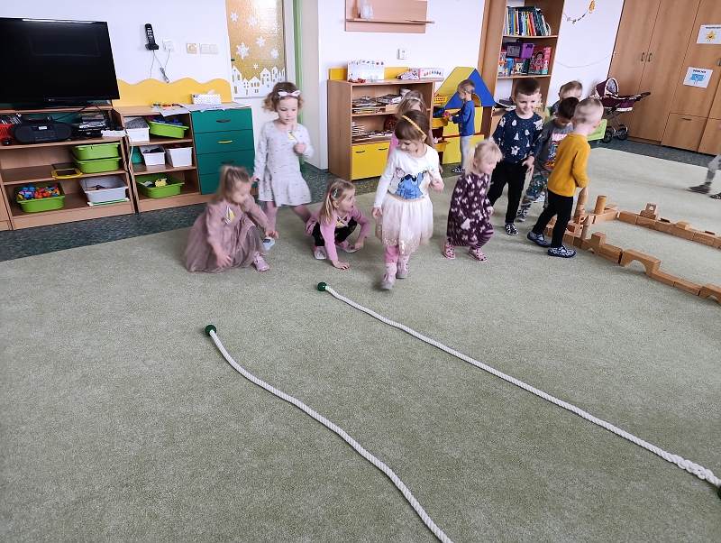 Zeleňásci - Huboval vrabčák na zimu