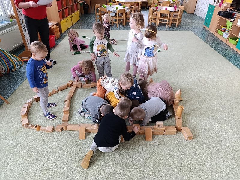 Zeleňásci - Huboval vrabčák na zimu