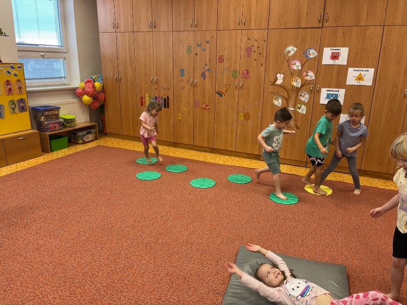 Žluťásci - Tetka Chřipka