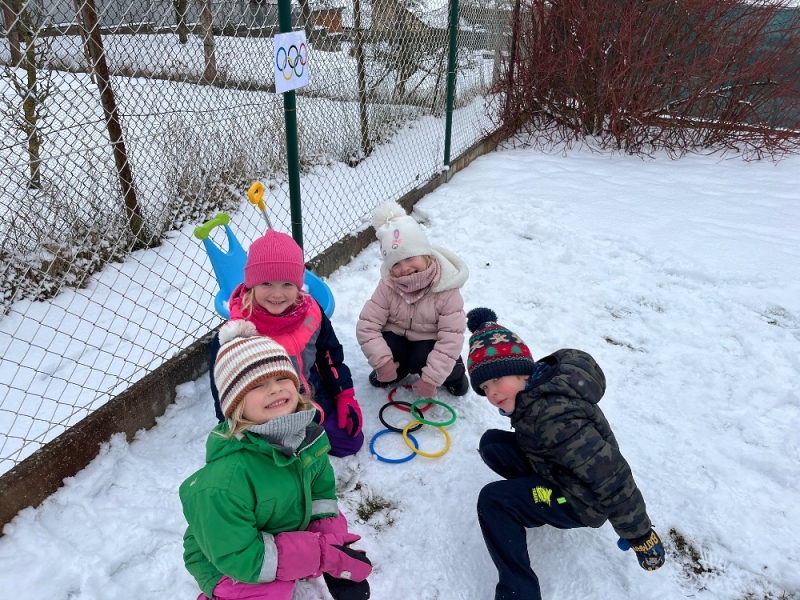 Žluťásci - Zimní olympiáda na Korálkách
