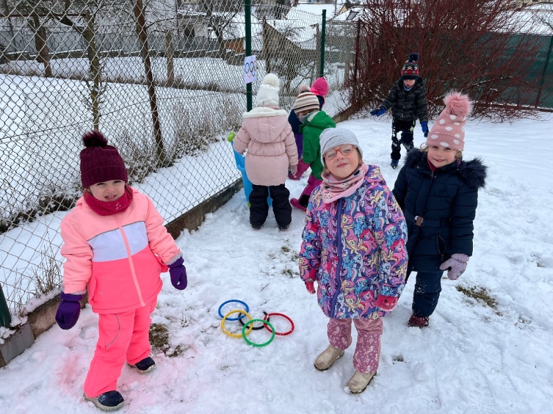 Žluťásci - Zimní olympiáda na Korálkách