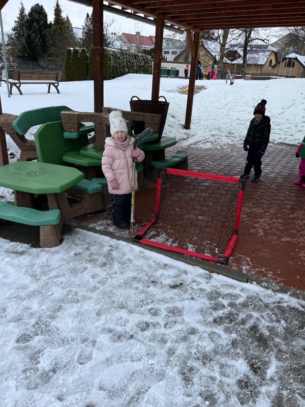 Žluťásci - Zimní olympiáda na Korálkách