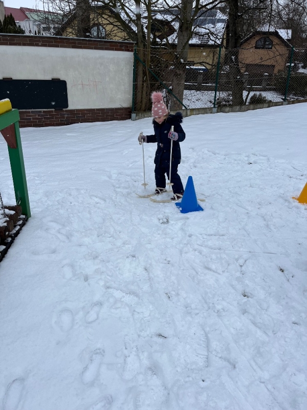 Žluťásci - Zimní olympiáda na Korálkách