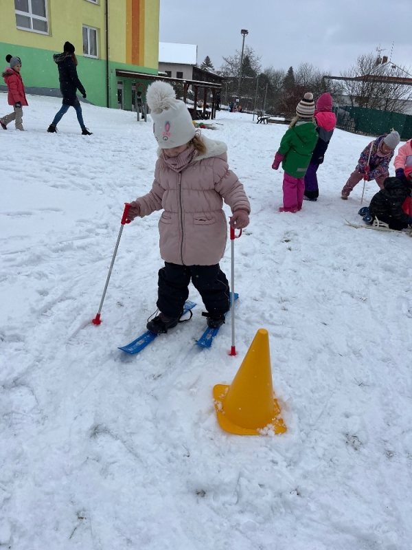 Žluťásci - Zimní olympiáda na Korálkách