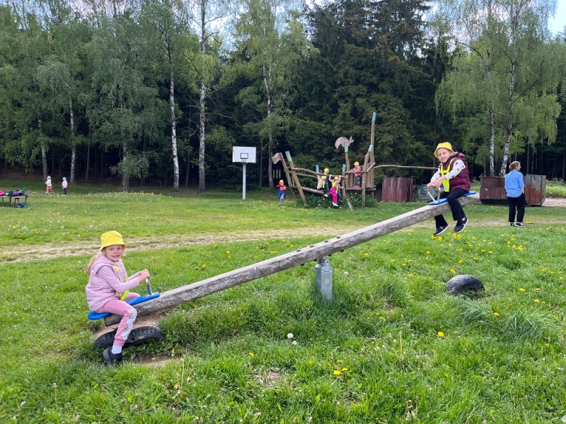 Žluťásci - Výlet k Domanínskému rybníku