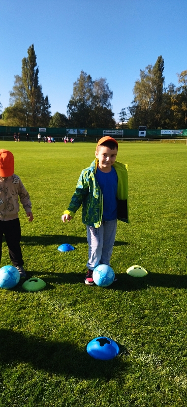 Sportovní dopoledne s fotbalisty - Opičky
