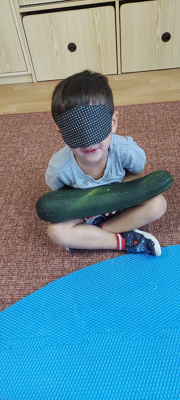Broučci poznávají ovoce a zeleninu