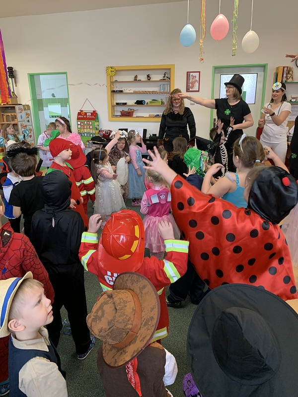 Pohádkový karneval - společná oslava karnevalu