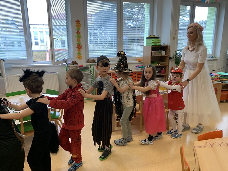 Pohádkový karneval - společná oslava karnevalu