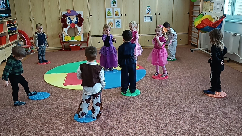 Karneval u Broučků