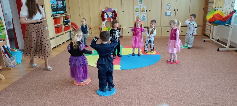 Karneval u Broučků