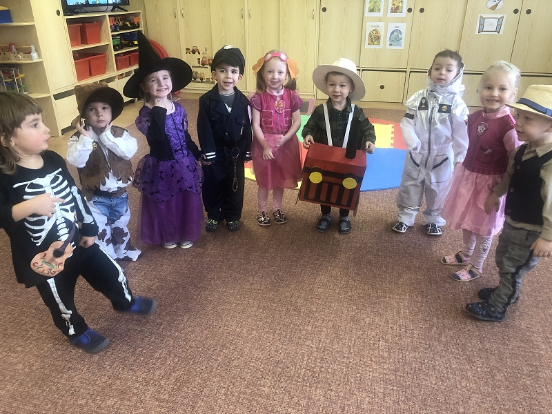 Karneval u Broučků