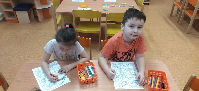 Pohádka O kohoutkovi a slepičce - Opičky