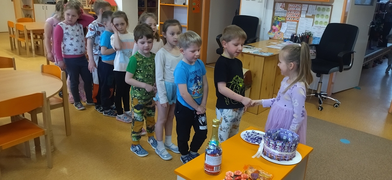 Narozeniny Duben - Opičky
