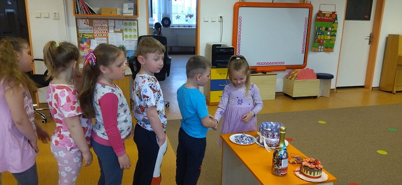 Narozeniny Duben - Opičky