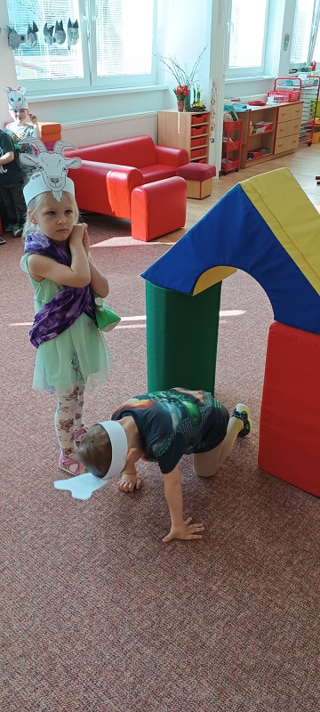 Pohádka O neposlušných kůzlátkách - Broučci
