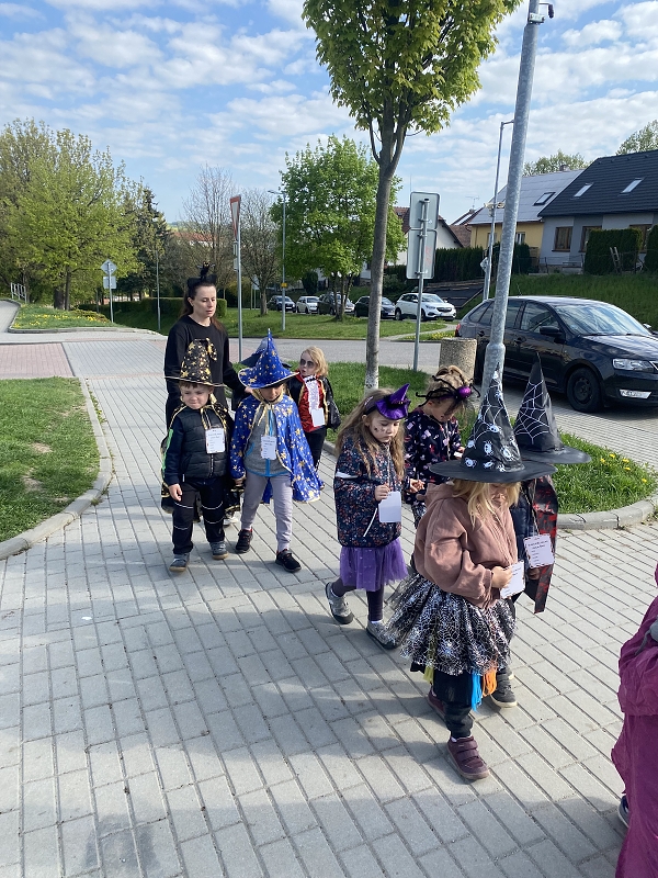 Společné pálení čarodějnice