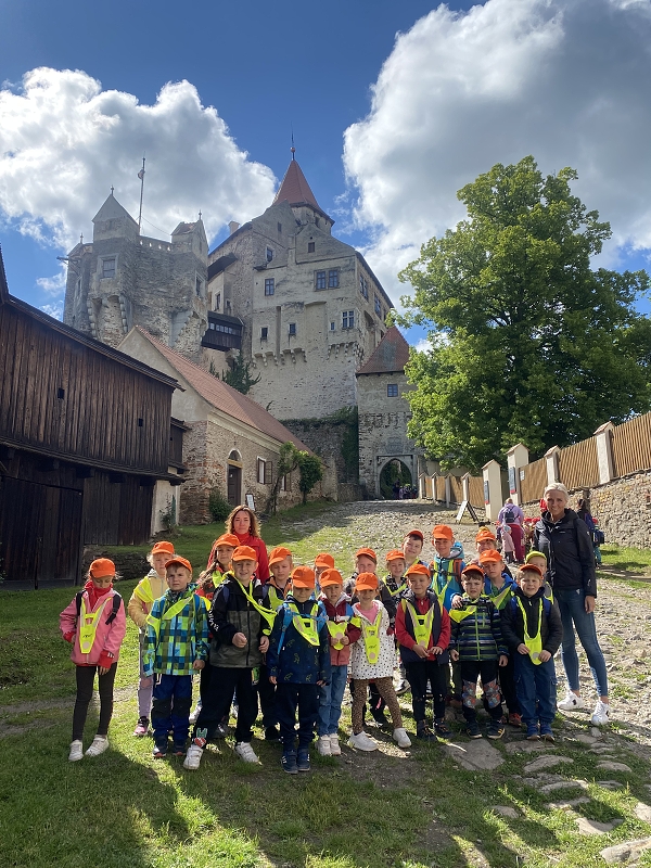 Výlet na hrad Pernštejn - Opičky