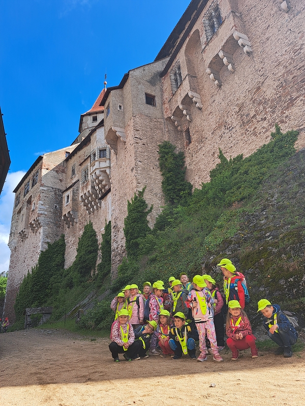 Výlet na Pernštejn - Veverky