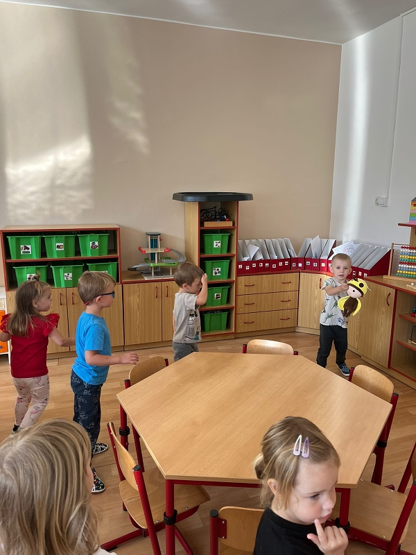 Broučci první dny ve školce