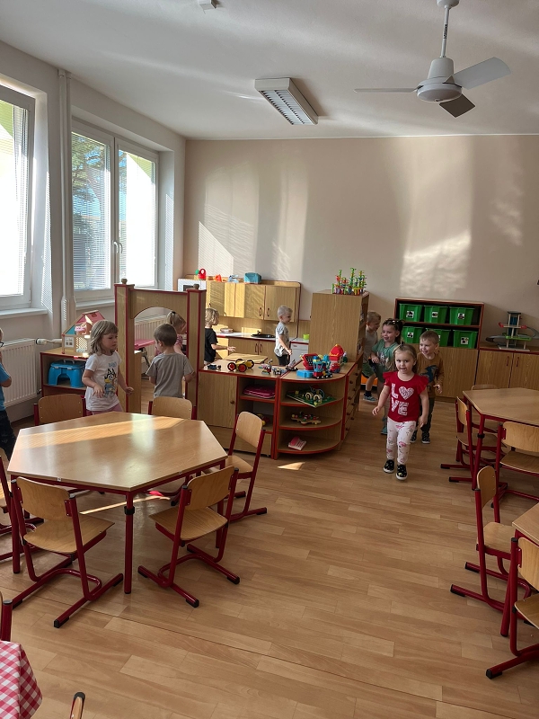 Broučci první dny ve školce