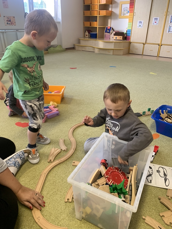 První dny ve školce - Kočičky