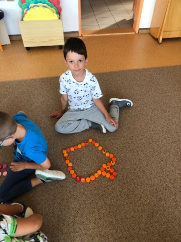 První dny ve školce - Opičky