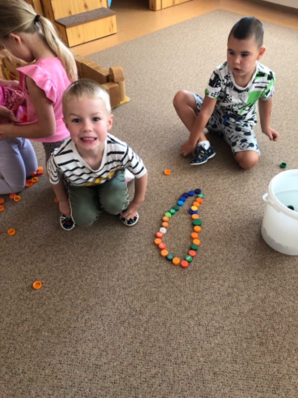 První dny ve školce - Opičky