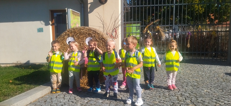 Broučci poznávají naše město