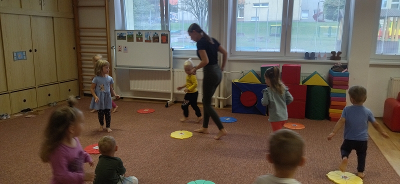 Pohádka O červené řepě-Broučci