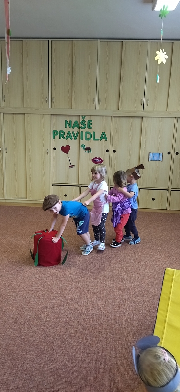 Pohádka O červené řepě-Broučci