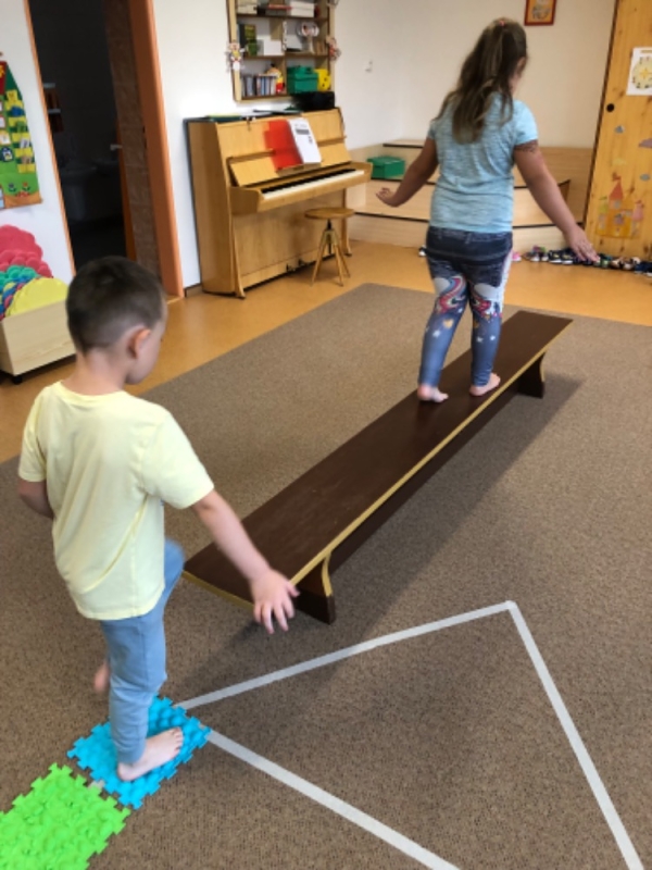 Září v Opičkách