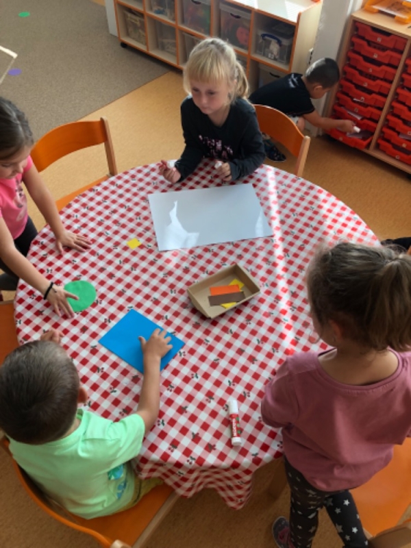 Září v Opičkách