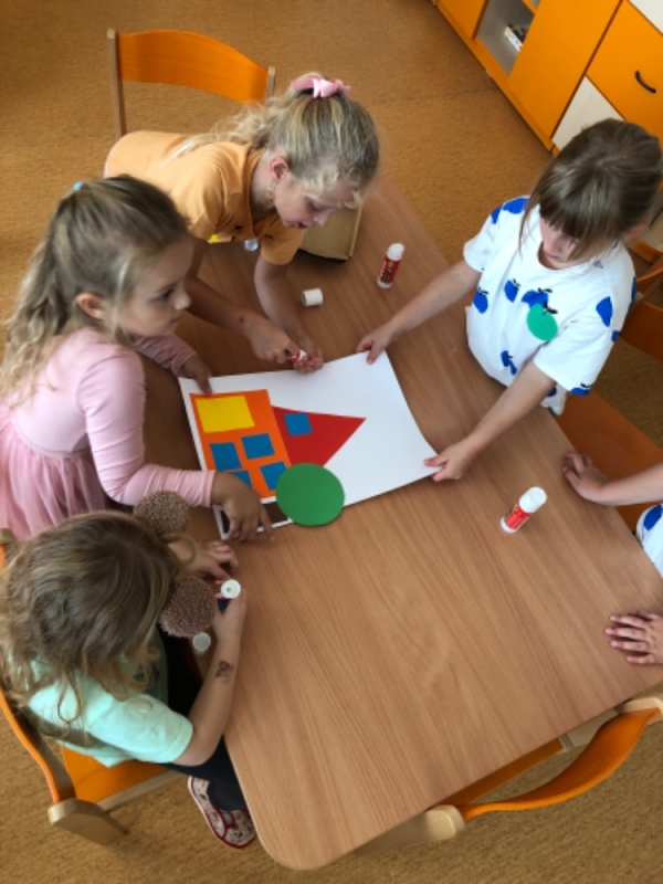 Září v Opičkách