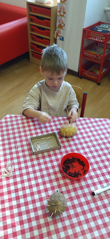 Broučci poznávají ovoce a zeleninu