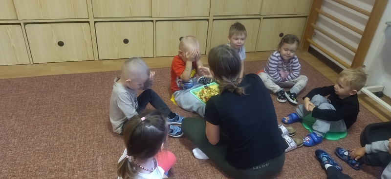 Broučci poznávají ovoce a zeleninu