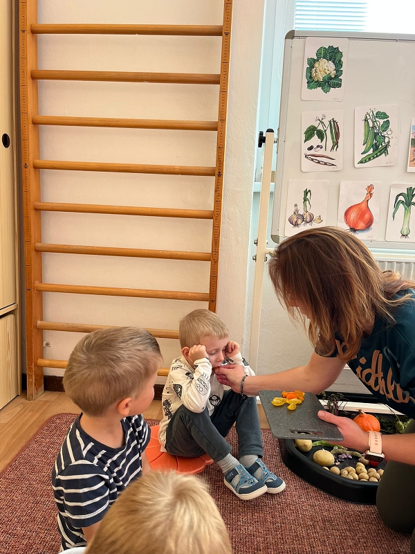 Broučci poznávají ovoce a zeleninu