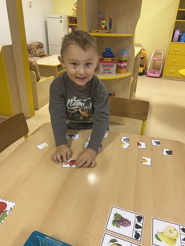 Co viděl dráček na zahrádce - Kočičky