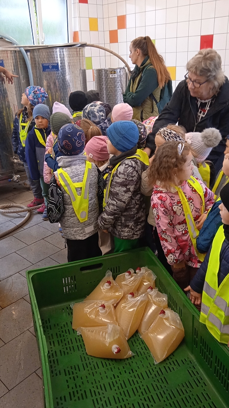 Návštěva moštárny